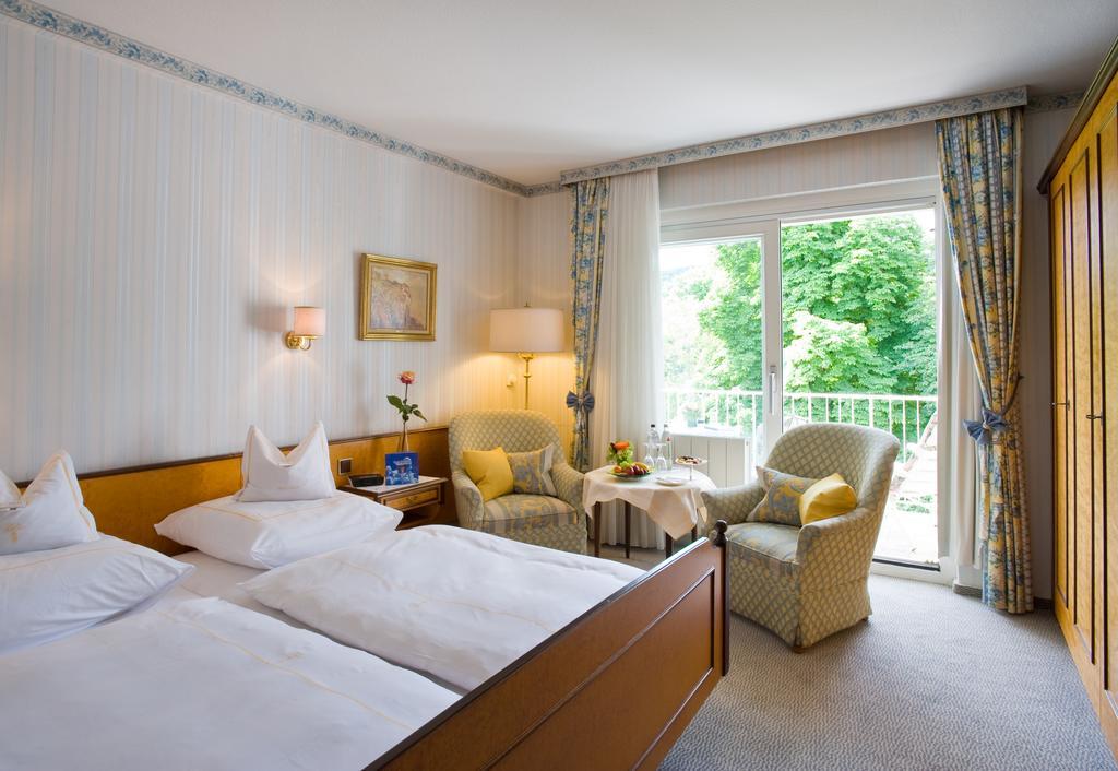 Privat-Hotel Villa Aurora Bad Neuenahr-Ahrweiler Szoba fotó