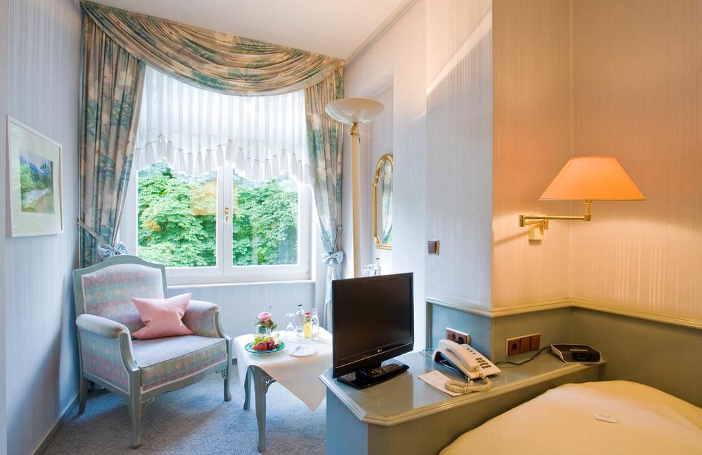 Privat-Hotel Villa Aurora Bad Neuenahr-Ahrweiler Kültér fotó
